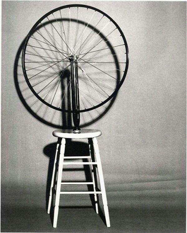 "Bicyclette", sculpture de Marcel Duchamp